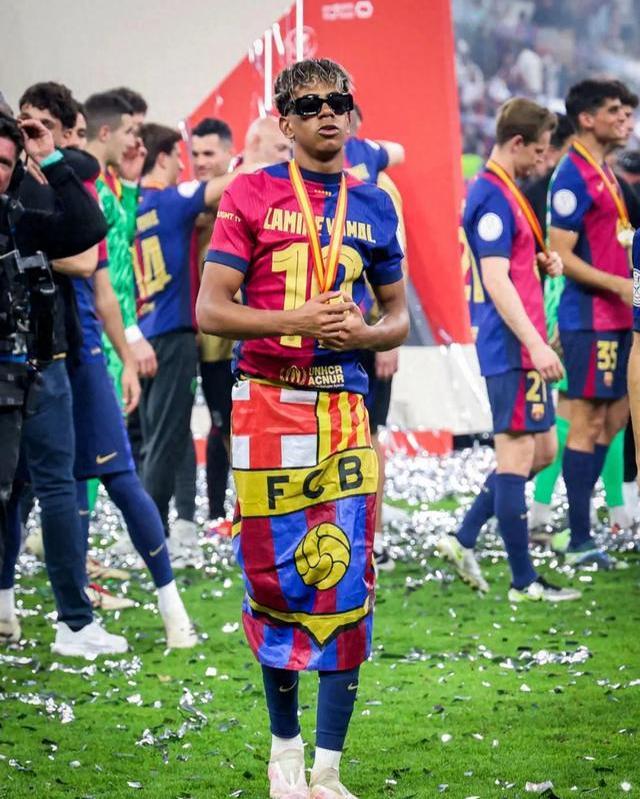 大发彩票在线注册-巴萨强势横扫勇士晋级半决赛,状态火热!!